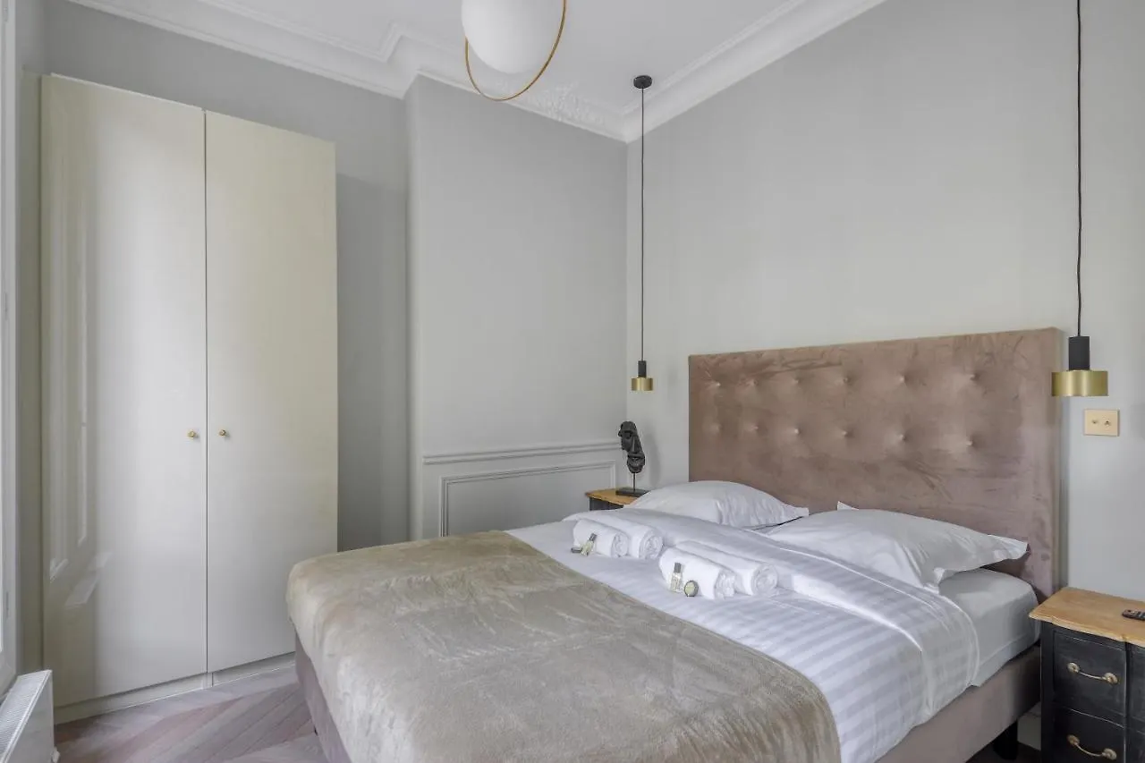 Stylish 2Bd House In Central Paris By Guestready Apartment